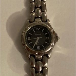 Fossil Watch needs battery